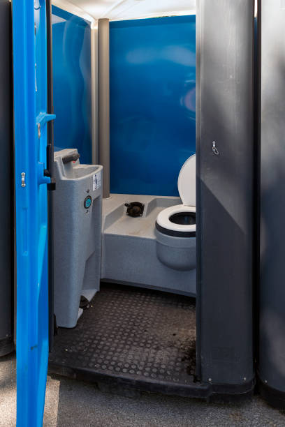 Best Luxury portable toilet rental  in Longwood, FL